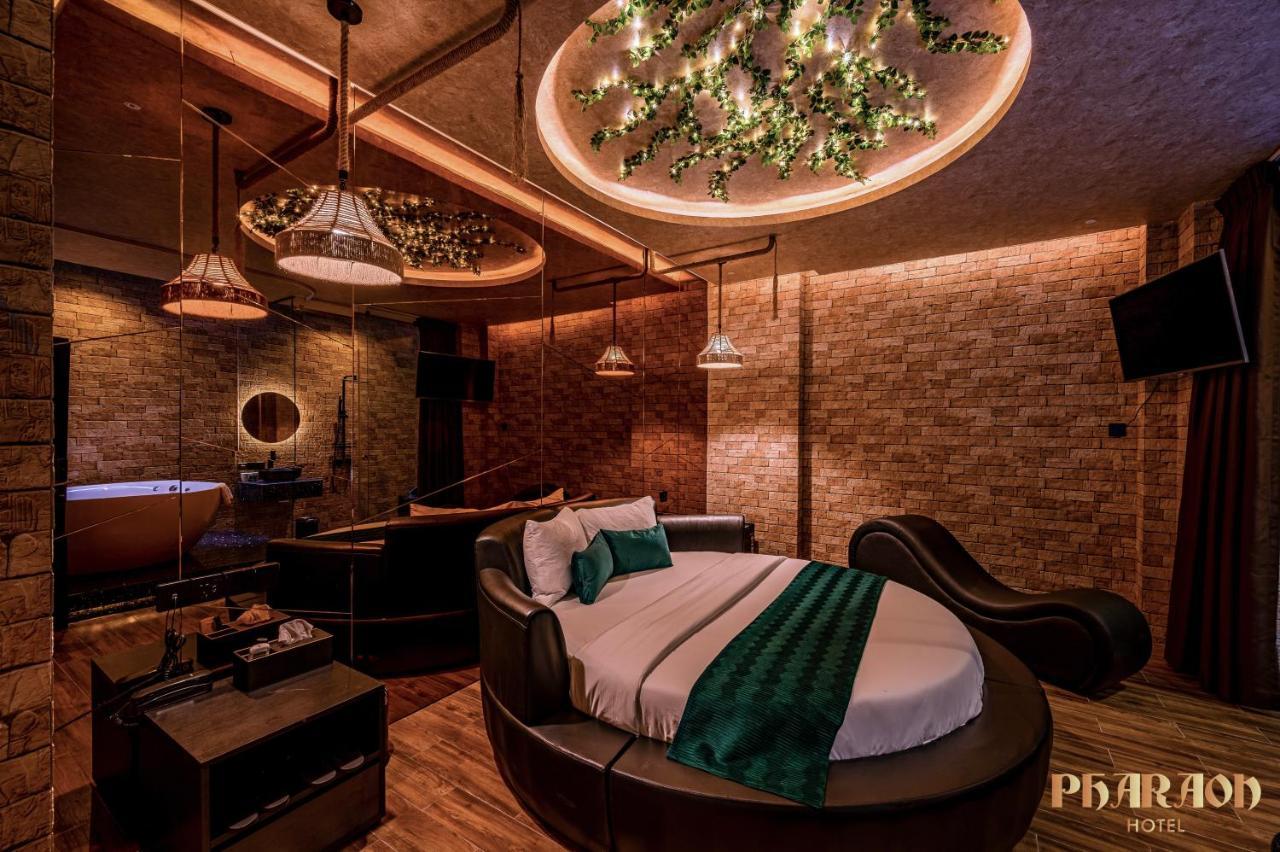 Pharaon Hotel 3 Ho Chi Minh-stad Buitenkant foto